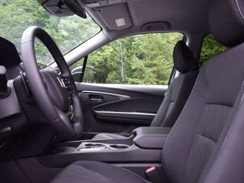 New 2026 Honda Ridgeline Sport image 13