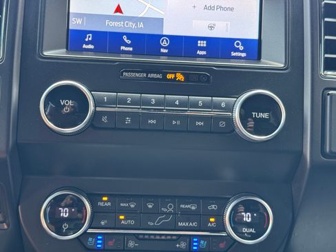 Used 2021 Ford Expedition Max Limited AWD/4WD image 18