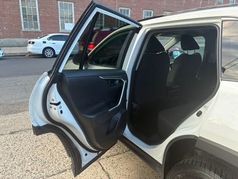 Used 2019 Toyota RAV4 LE w/ All Weather Liner Package AWD/4WD image 13
