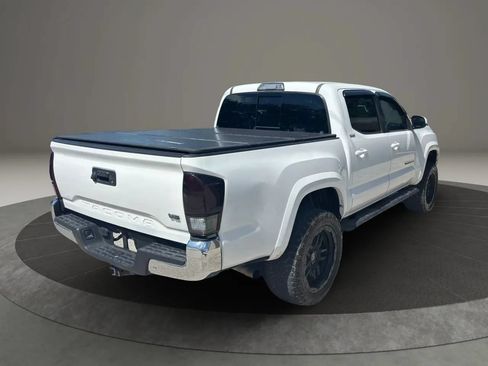 Used 2019 Toyota Tacoma SR5 RWD image 5