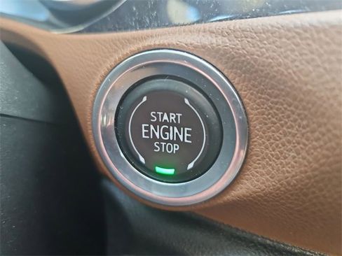 Used 2020 Buick Encore GX Essence w/ Experience Buick Package image 17