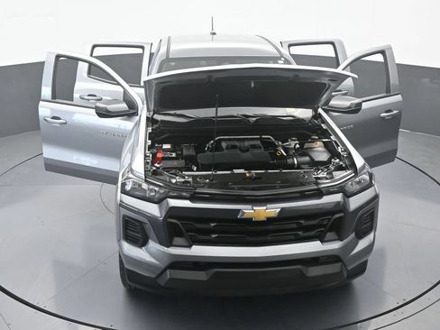 Used 2025 Chevrolet Colorado LT RWD image 74