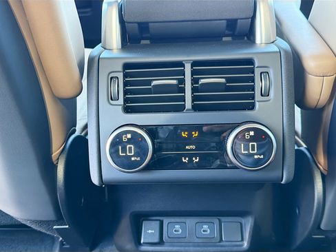 New 2026 Land Rover Discovery Limited Edition image 20