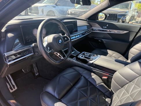 Used 2023 BMW 740i RWD image 14