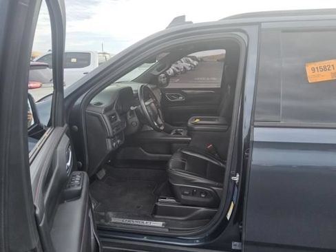 Used 2021 Chevrolet Tahoe RST w/ Luxury Package AWD/4WD image 3