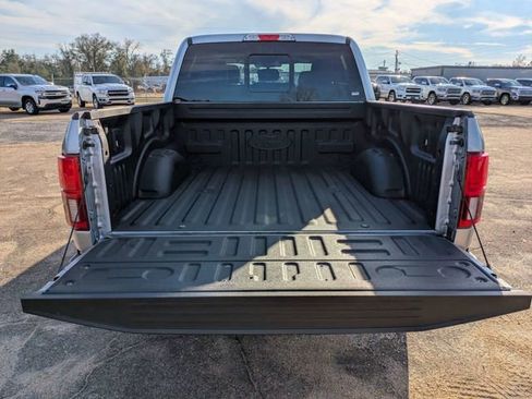 Used 2020 Ford F150 Lariat image 11