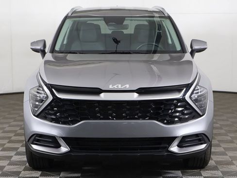 Used 2024 Kia Sportage EX AWD/4WD image 11