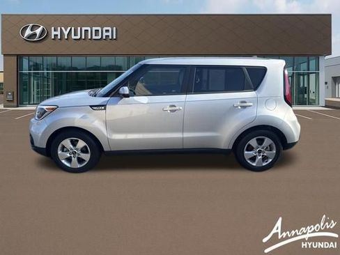 Used 2018 Kia Soul Base w/ Option Group 020 image 2