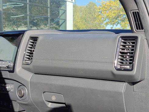 Used 2022 Nissan Frontier PRO-4X w/ Pro-4X Premium Package image 29