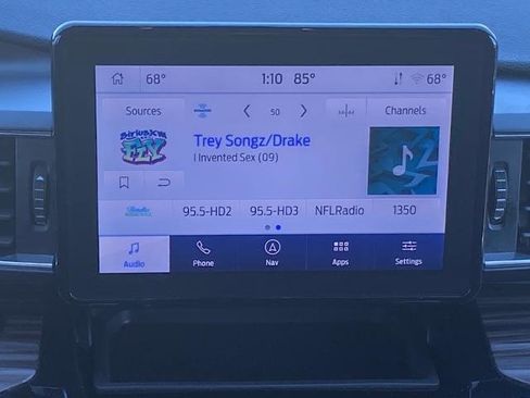 Certified 2023 Ford Explorer Limited AWD/4WD image 11