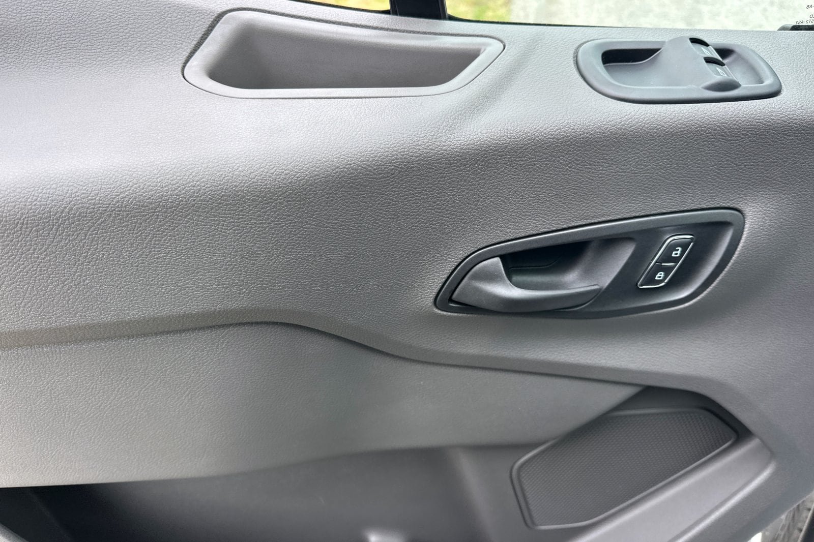 New 2026 Ford Transit 150 Low Roof RWD image 10
