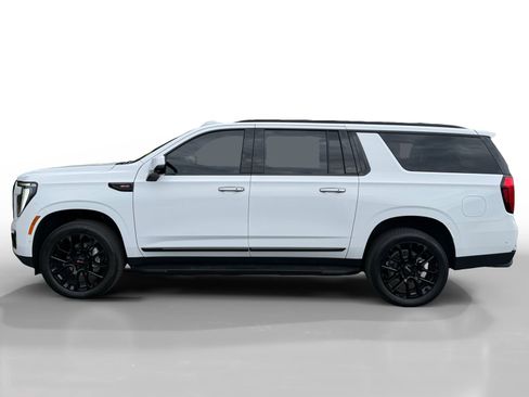 Used 2025 GMC Yukon XL Elevation w/ Technology Package AWD/4WD image 2