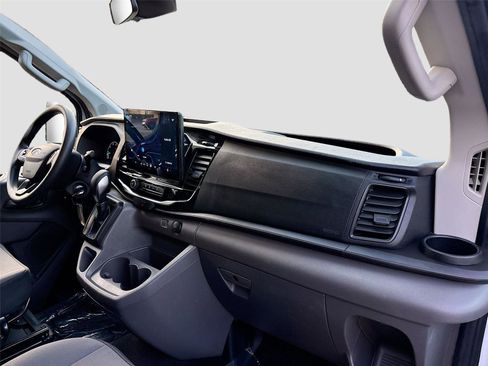 Used 2023 Ford Transit 350 XLT image 31