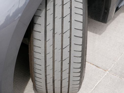 Used 2025 Lexus IS 350 F Sport w/ Navigation Package image 23