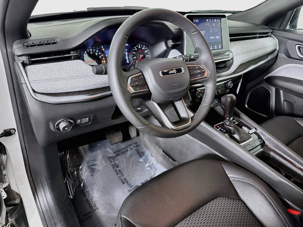 New 2026 Jeep Compass Latitude AWD/4WD image 9