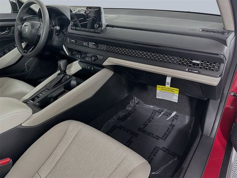 New 2025 Honda Accord SE image 27