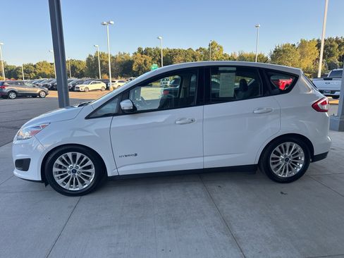 Used 2018 Ford C-MAX SE image 3