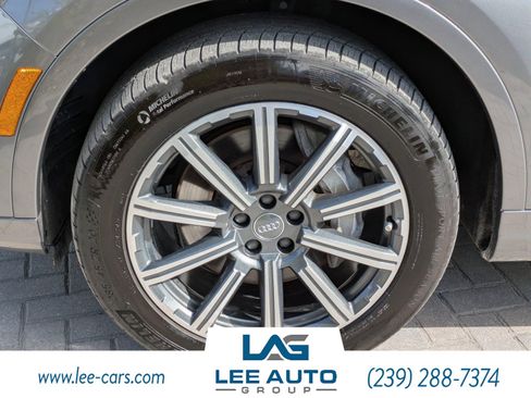 Used 2017 Audi Q7 3.0T Prestige w/ Prestige Package image 9