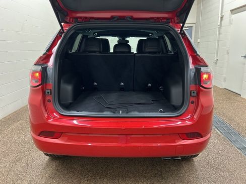 Used 2022 Jeep Compass Limited image 11