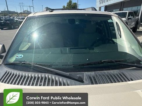 Used 2017 Ford Expedition Limited w/ Equipment Group 301A AWD/4WD image 23