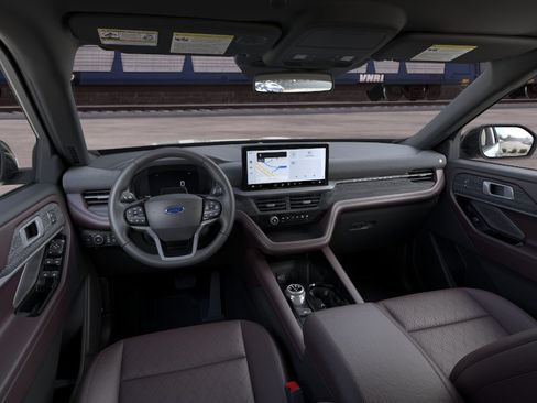 New 2026 Ford Explorer Platinum RWD image 9