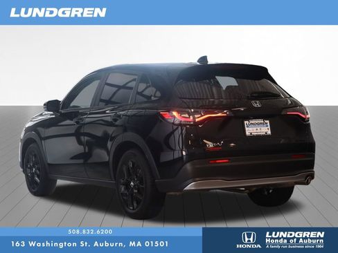Used 2025 Honda HR-V Sport image 4