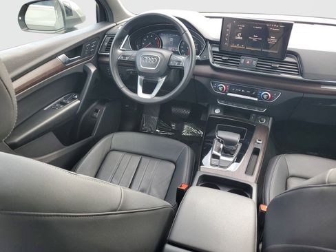 Used 2023 Audi Q5 2.0T Premium w/ Convenience Package AWD/4WD image 12