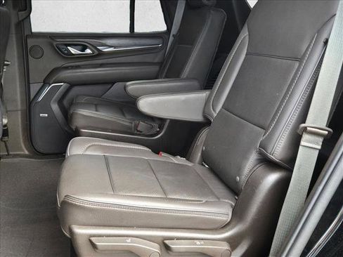 Used 2021 GMC Yukon Denali w/ Denali Premium Package image 20