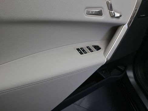 New 2026 BMW iX xDrive45 w/ Premium Package image 11