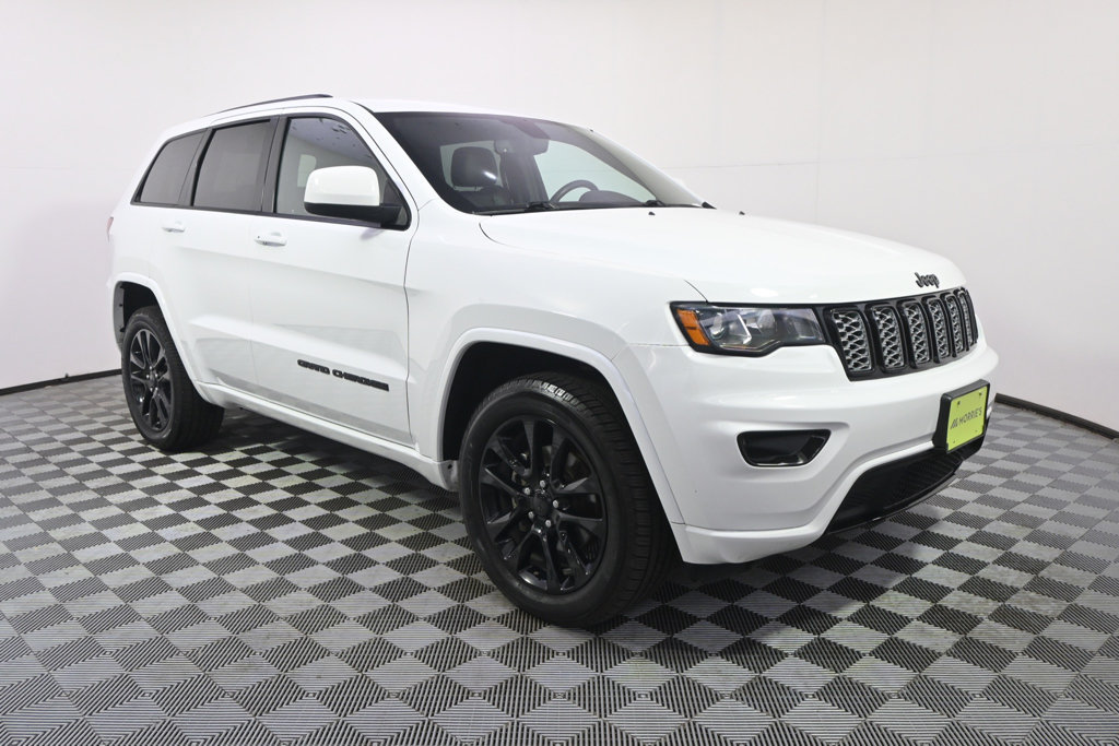 Used 2020 Jeep Grand Cherokee Altitude AWD/4WD image 8