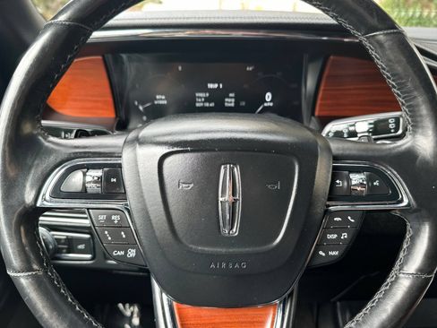 Used 2020 Lincoln Navigator Reserve RWD image 24
