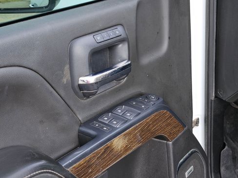 Used 2019 GMC Sierra 3500 Denali w/ Duramax Plus Package image 12