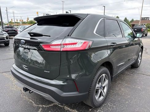 Used 2022 Ford Edge SEL w/ Convenience Package AWD/4WD image 3