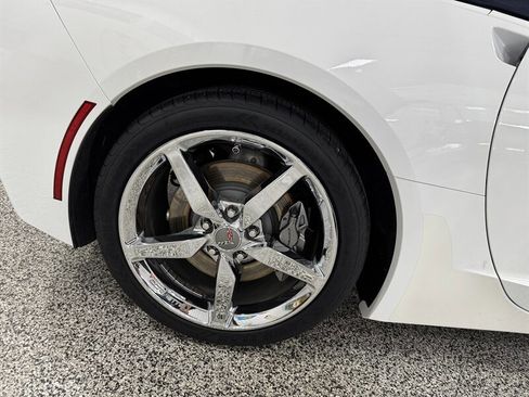Used 2014 Chevrolet Corvette Stingray Convertible image 31
