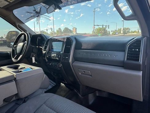 Used 2021 Ford F250 XLT w/ FX4 Off-Road Package AWD/4WD image 22