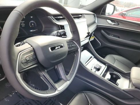 New 2026 Jeep Grand Cherokee L Limited AWD/4WD image 13