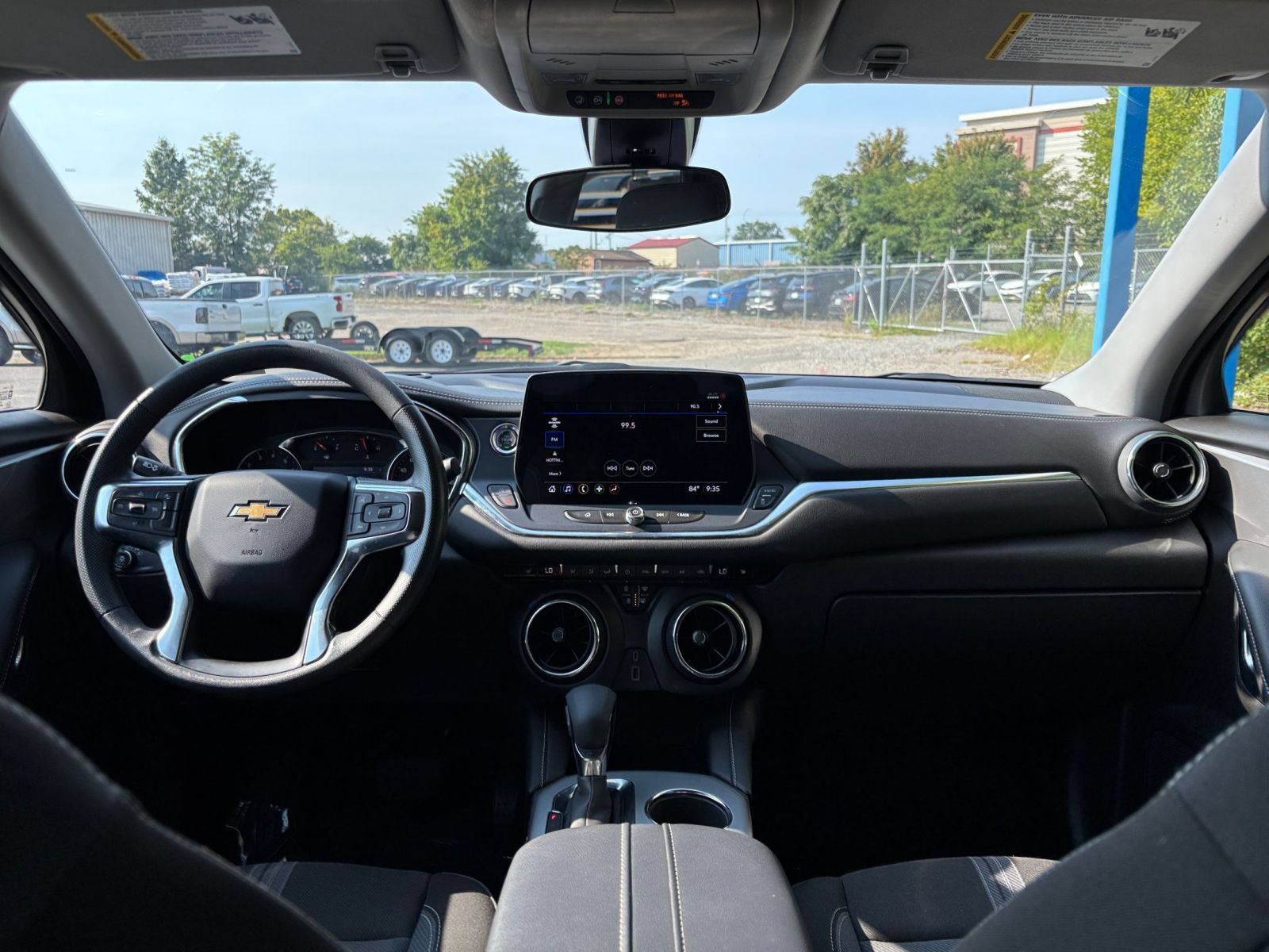 Used 2025 Chevrolet Blazer LT FWD image 33