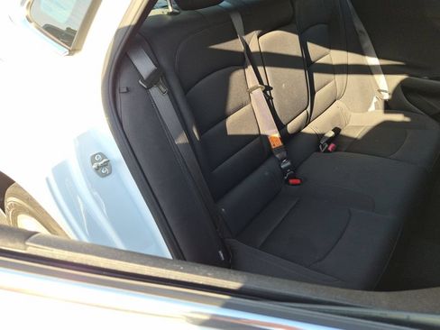 Used 2024 Chevrolet Malibu LT FWD image 13