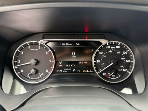 Used 2025 Nissan Rogue SV image 4