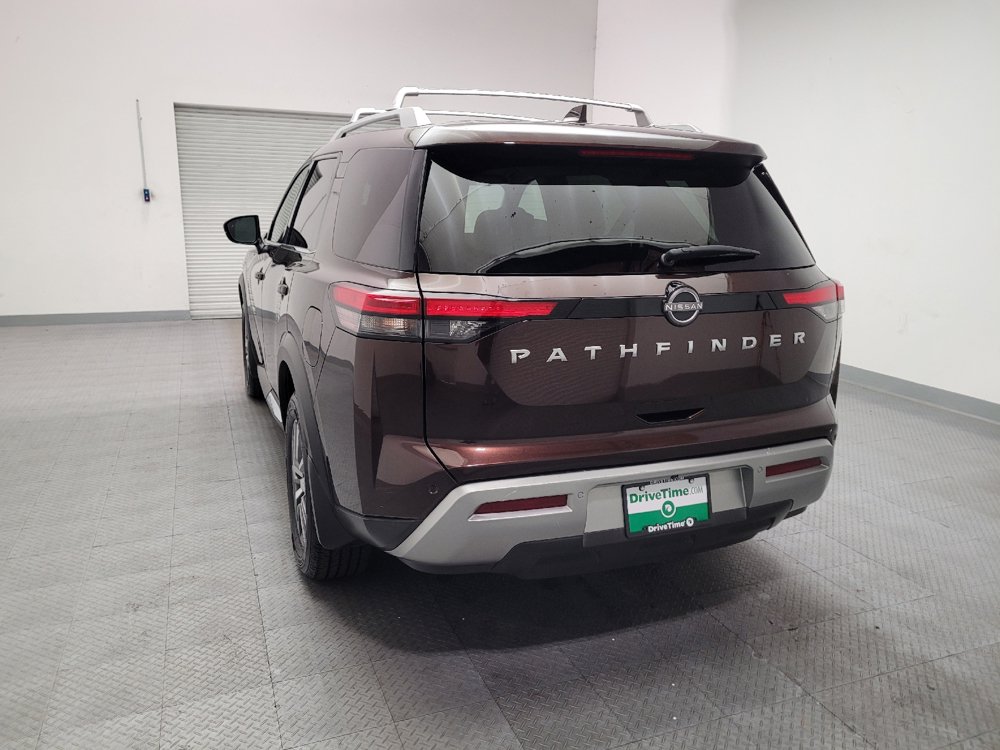 Used 2022 Nissan Pathfinder SL FWD image 6