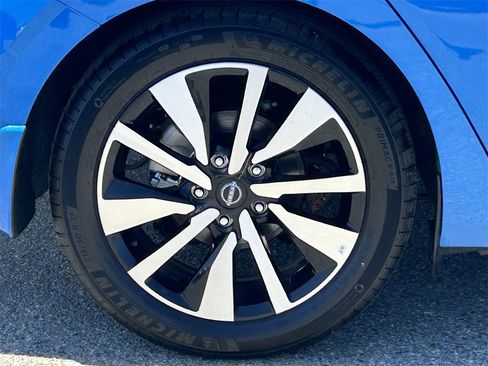 New 2024 Nissan Sentra SV w/ SV Premium Package image 9