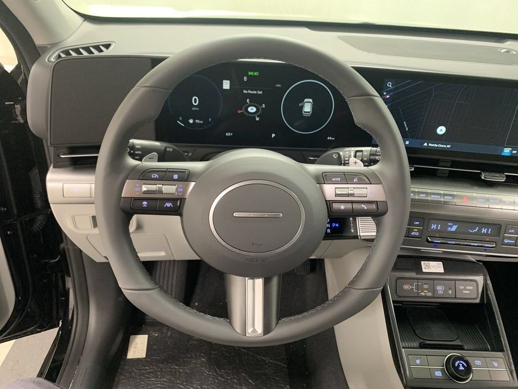 Used 2024 Hyundai Kona SEL w/ Convenience Package AWD/4WD image 4