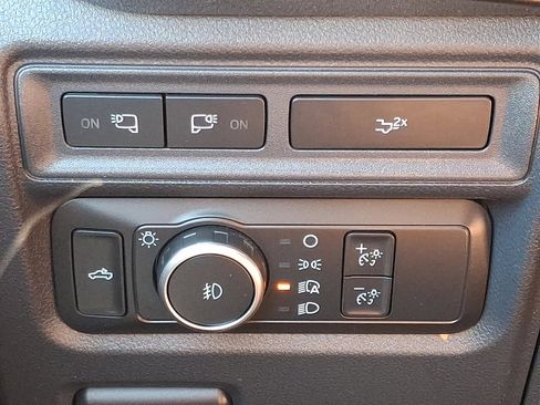 Certified 2022 Ford F150 XLT w/ Equipment Group 302A High image 27