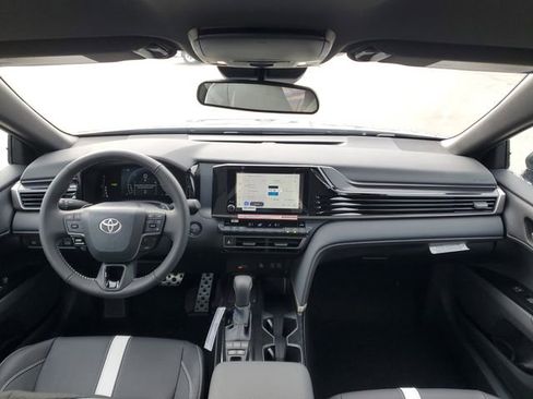 New 2026 Toyota Camry SE image 25