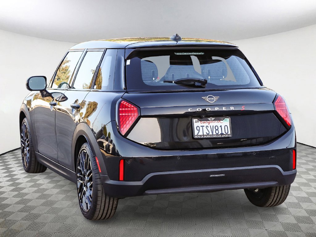Used 2025 MINI Cooper S FWD image 8