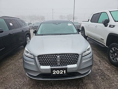 Used 2021 Lincoln Corsair Reserve w/ Equipment Group 201A image 2