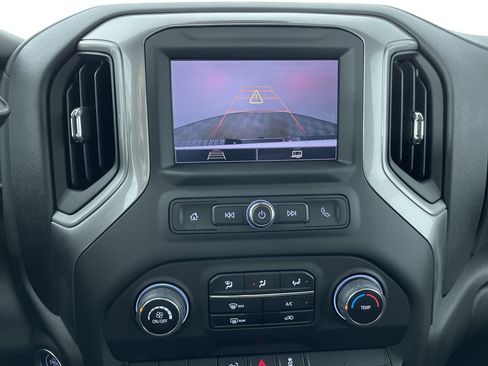 Used 2025 Chevrolet Silverado 3500 W/T AWD/4WD image 19