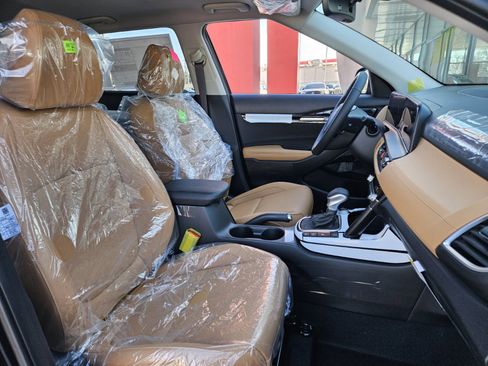 New 2026 Kia Seltos EX image 12