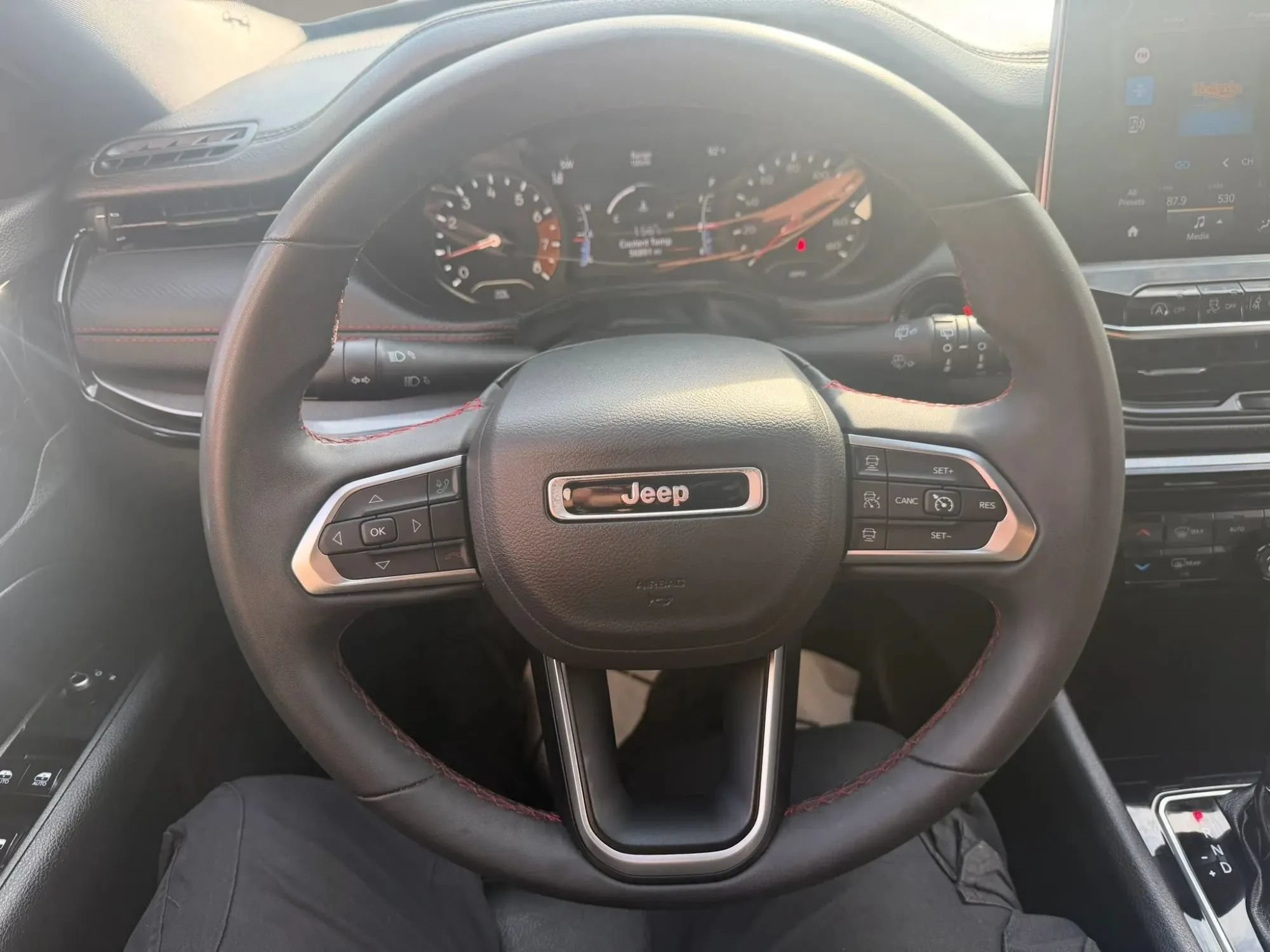 Used 2024 Jeep Compass Trailhawk AWD/4WD image 10