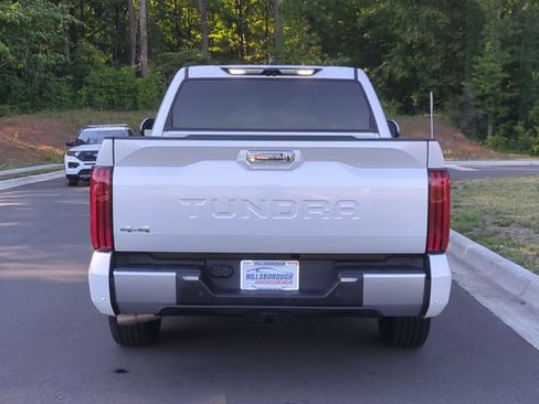 Used 2023 Toyota Tundra Limited AWD/4WD image 12